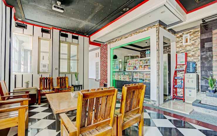 Бату: OYO 90368 Batu Adem Guest House