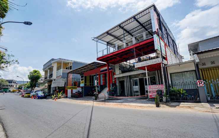 Бату: OYO 90368 Batu Adem Guest House