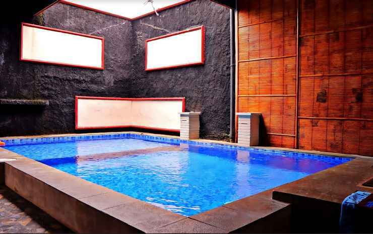 Бату: Full House at Villa Kusuma Estate 30