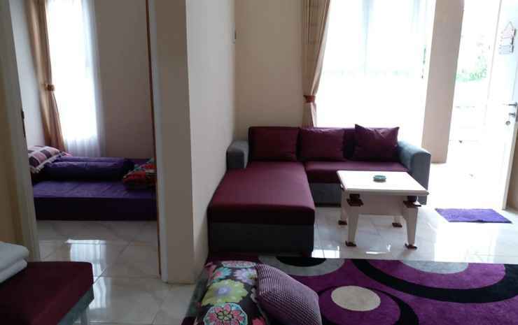 Бату: 3 Bedroom at Sedayu Homestay 2
