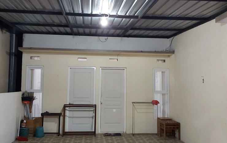 Бату: 3 Bedroom at Sedayu Homestay 2