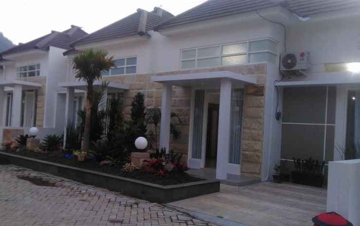 Бату: Full House 2 Bedroom at RZ Villa 1
