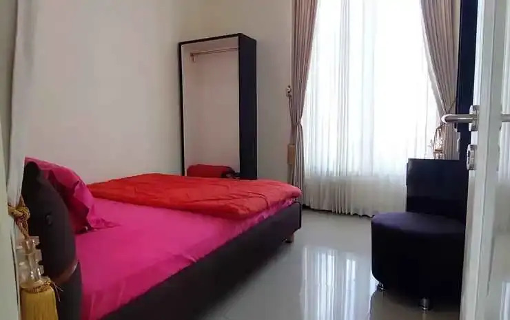 Бату: Kusuma Hill C10 - Three Bedroom
