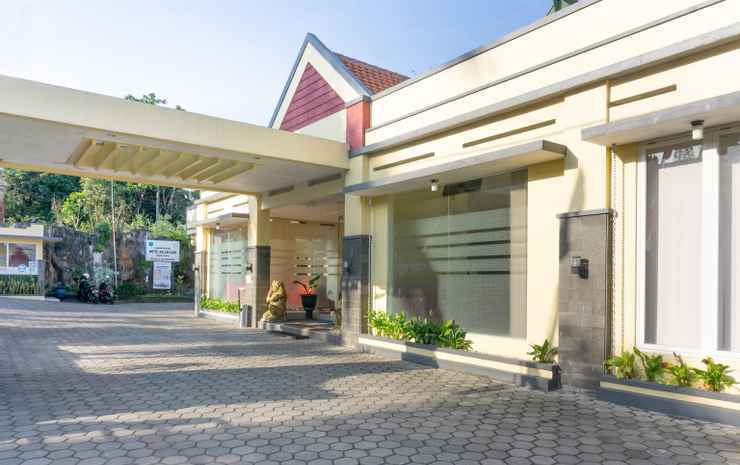 Бату: Hotel Palem Sari