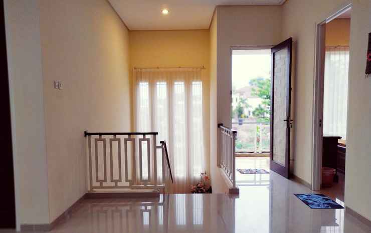 Бату: Full House 4 Bedroom at Azka Homestay 2