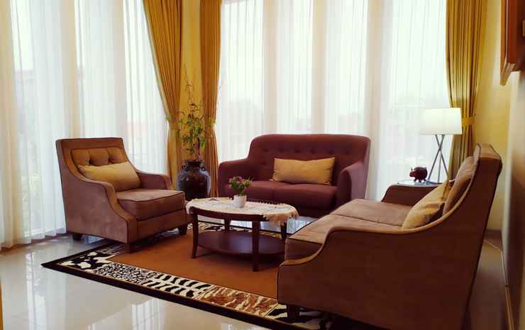 Бату: Full House 4 Bedroom at Azka Homestay 2