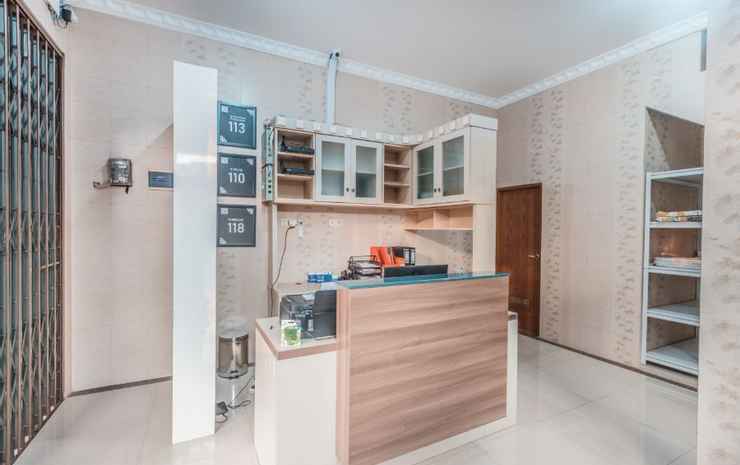 Бекаси: Oyo Life 1471 Himka Kost