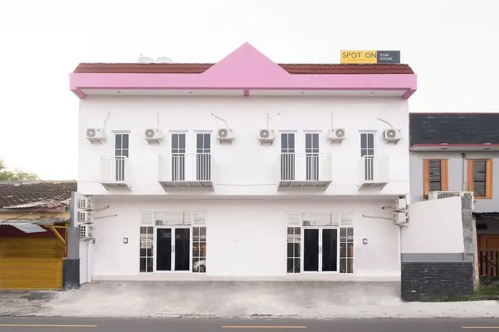 Слеман: SPOT ON 2296 Star House