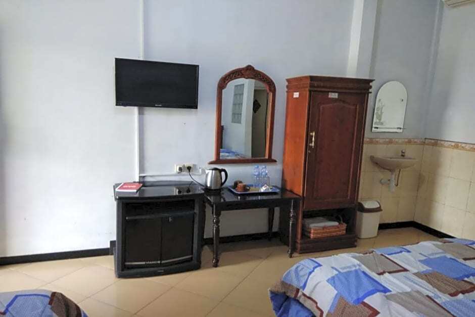 Боджонегоро: OYO 2671 Wisma Djaja Syariah