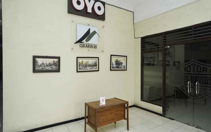 Сурабая: OYO 2902 Graha 18 Near RSU Bhayangkara Tk. II HS. Samsoeri Mertojoso Kota Surabaya