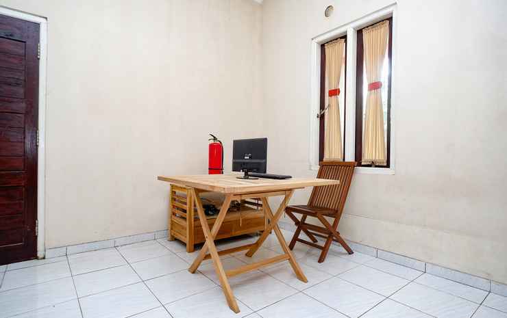 Джепара: Oyo 2414 Homestay Potroyudan