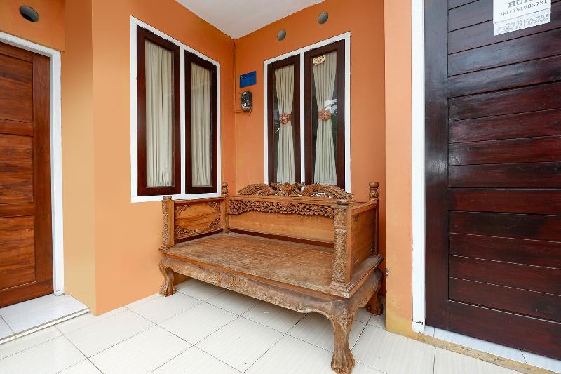 Джепара: Oyo 2414 Homestay Potroyudan