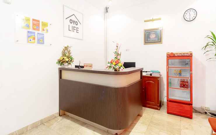 Медан: Oyo Life 2843 Raz House Syariah