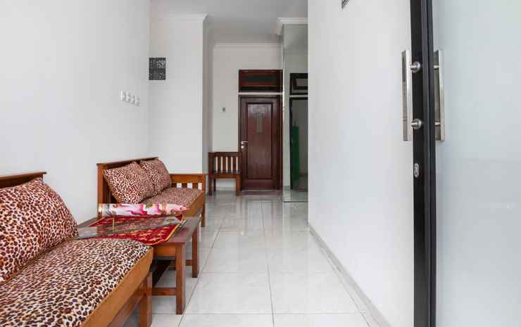 Бату: Oyo 3245 Srikandi Family Residence