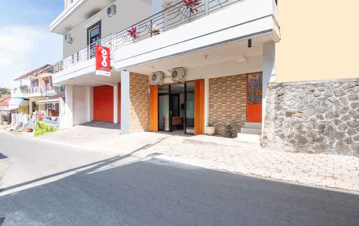 Бату: Oyo 3245 Srikandi Family Residence