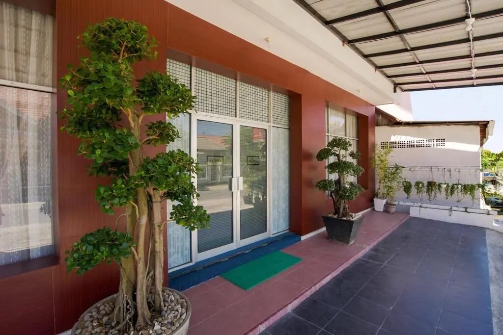 Паданг: OYO 3225 Alinia Guest House Syariah