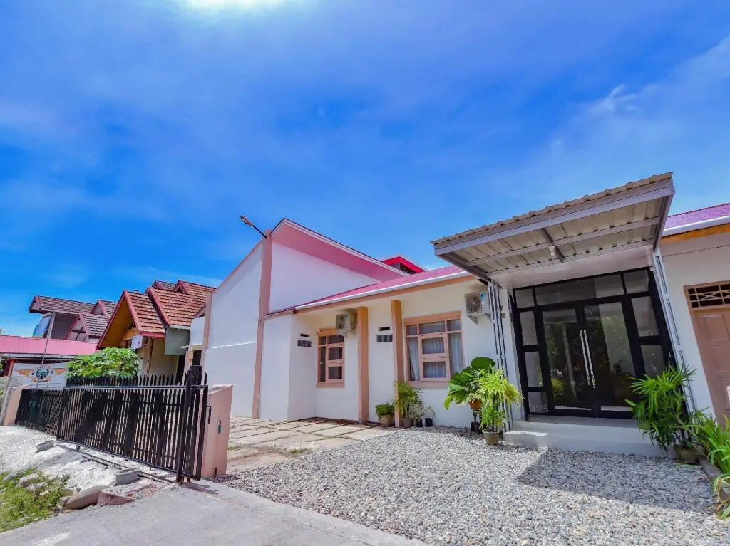 Паданг: OYO 3315 Tanjung Residence Syariah