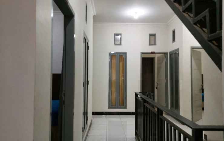 Макассар: SUPER OYO 3323 Icha Homestay