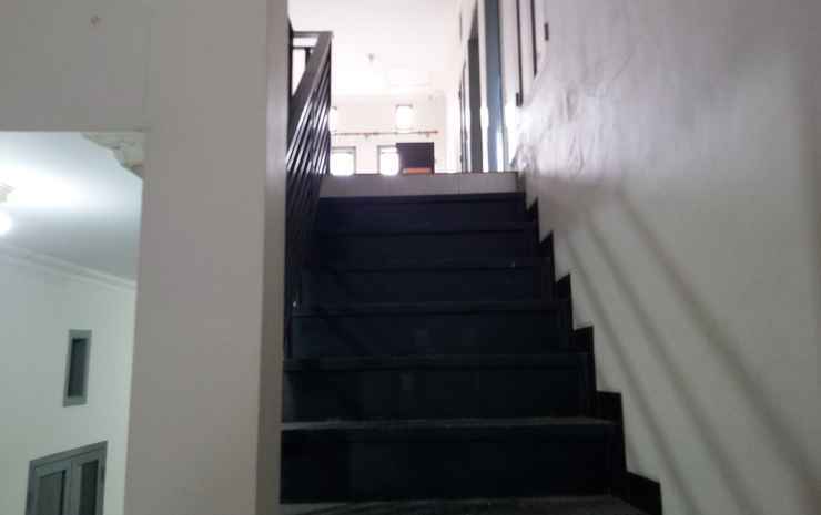 Макассар: SUPER OYO 3323 Icha Homestay