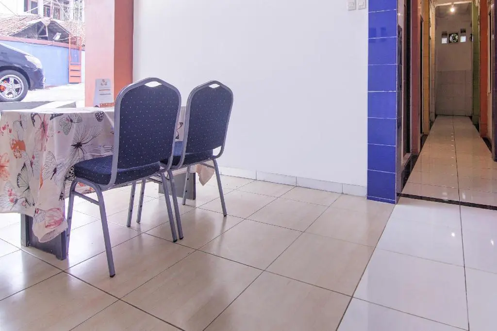 Читарингул: OYO 3317 Maju Jaya Homestay Syariah