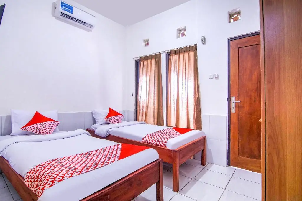 Читарингул: OYO 3317 Maju Jaya Homestay Syariah