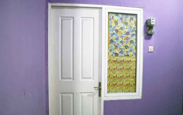 Сурабая: OYO 3391 Ungu's Residence Near RSU Royal Surabaya Kota Surabaya