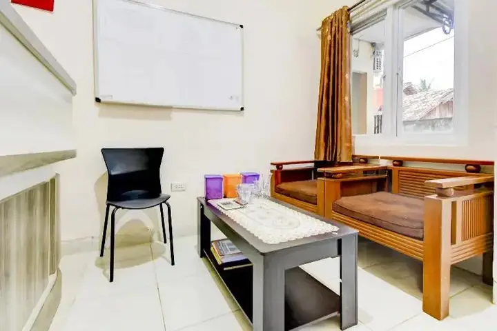 Палембанг: OYO 3606 Kost Kartini Syariah