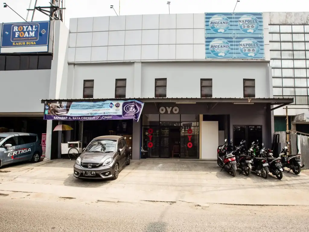 Super OYO Capital O 3463 Cimahi Guest House — фото 1