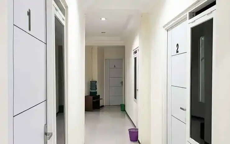 Бату: RedDoorz Syariah Nanna Homestay Near Dino Park