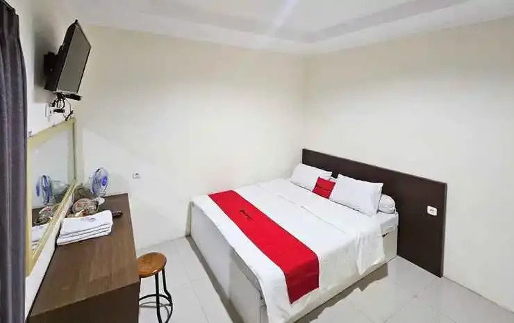 Бату: RedDoorz Syariah Nanna Homestay Near Dino Park