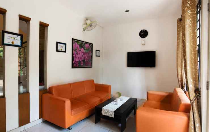 Тангеранг: OYO 3736 Wisma Bougenville Syariah