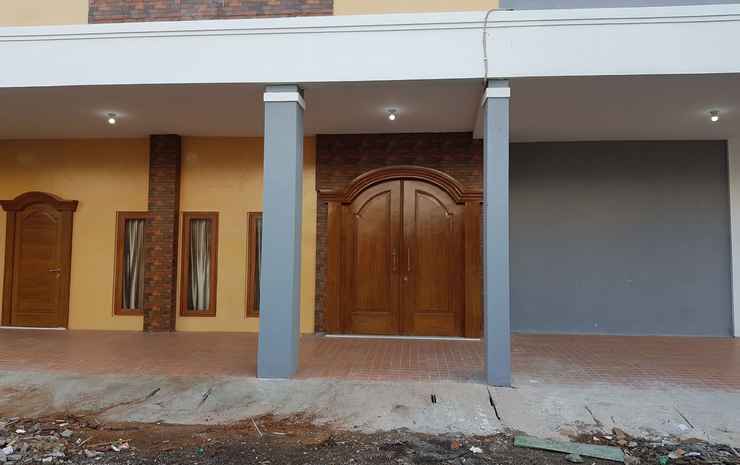 Суракарта: Oyo 3347 Latansa Luxury Syariah