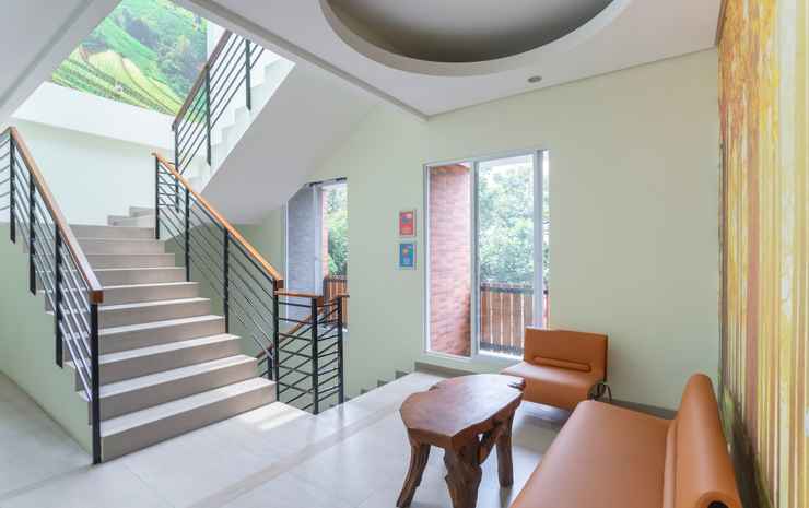 Джакарта: OYO 3329 Valvira Residence