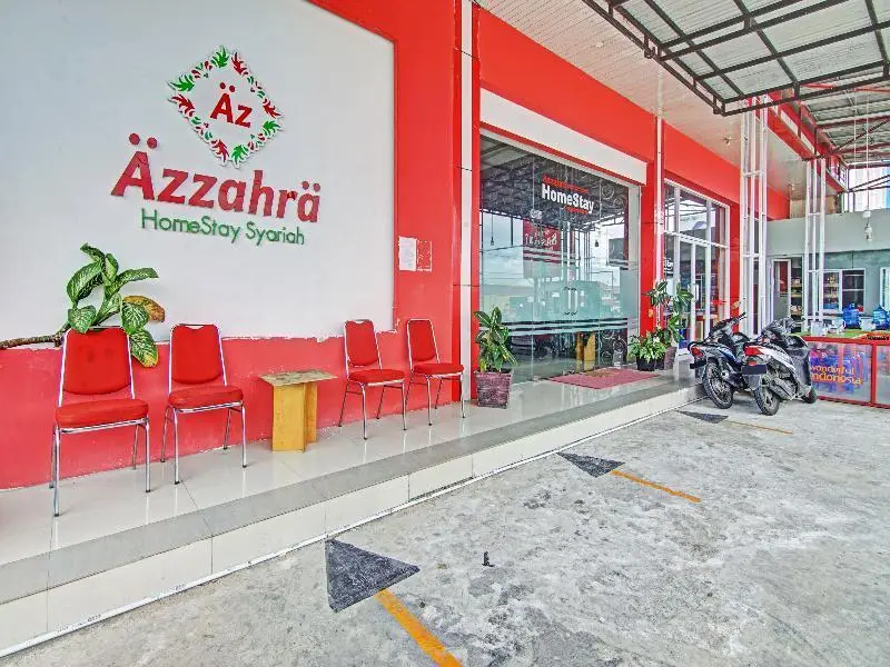 Букиттинги: OYO 90419 Azzahra Homestay Syariah