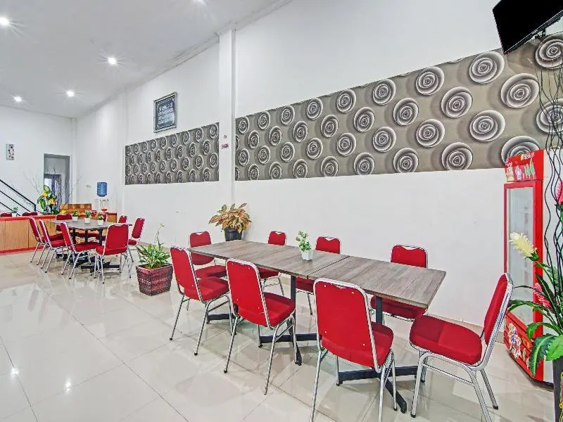 Букиттинги: OYO 90419 Azzahra Homestay Syariah