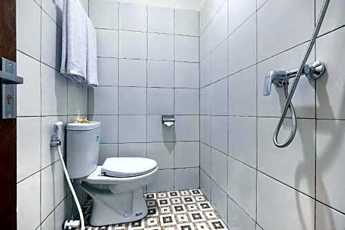 Беноа: OYO 3776 Sondara Guest House