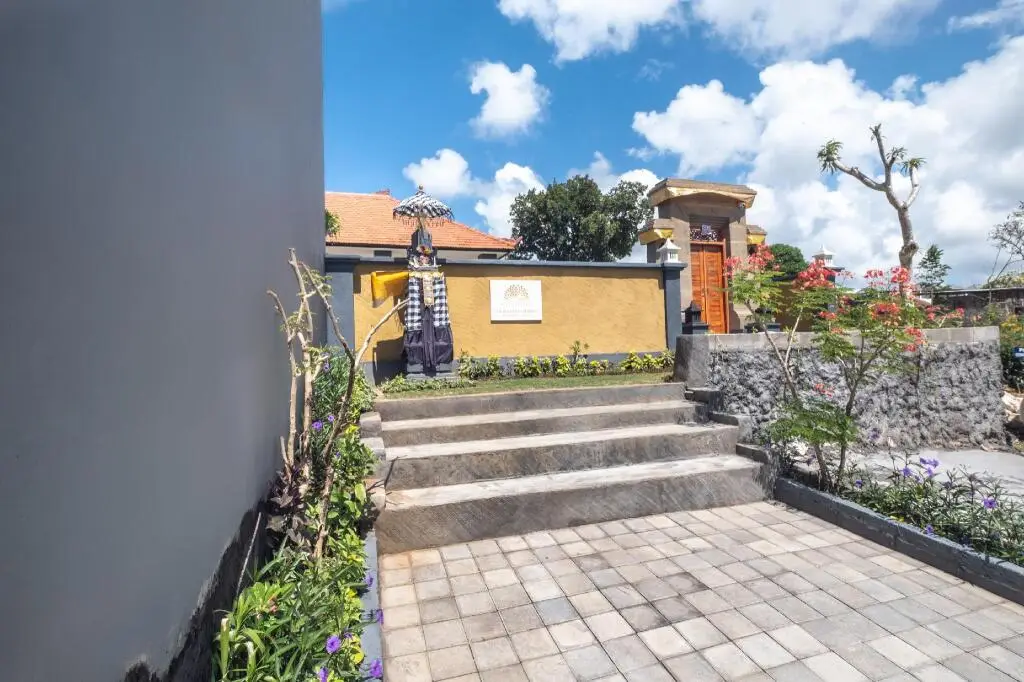 Беноа: OYO 3773 Geranyam Guest House