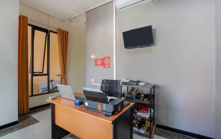 Сурабая: Oyo 3800 Kalidami Residence Syariah