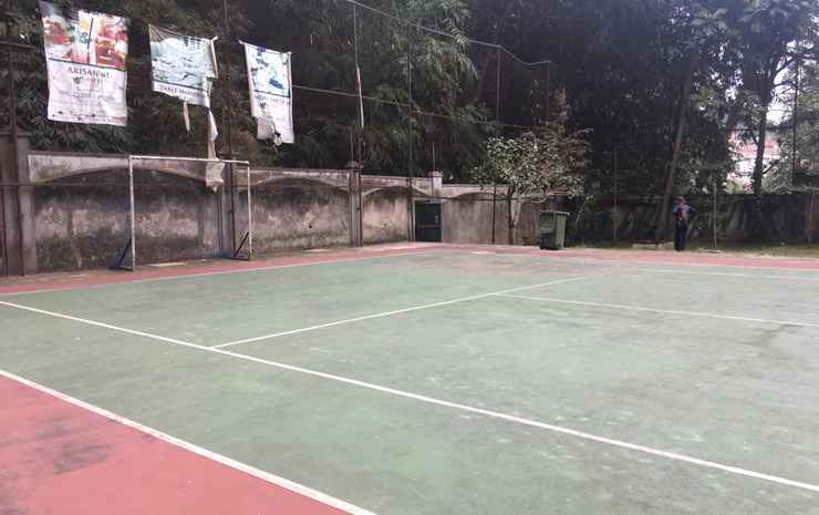 Бандунг: Well Appointed 3BR Apartment at Galeri Ciumbuleuit 1 By Travelio