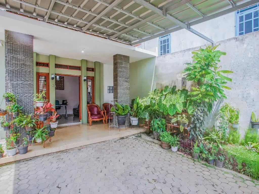 Бандар-Лампунг: Super OYO 3839 Wisma Bambu Syariah
