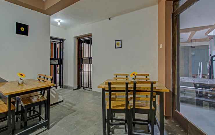 Маланг: OYO 3860 Nirmala Guest House