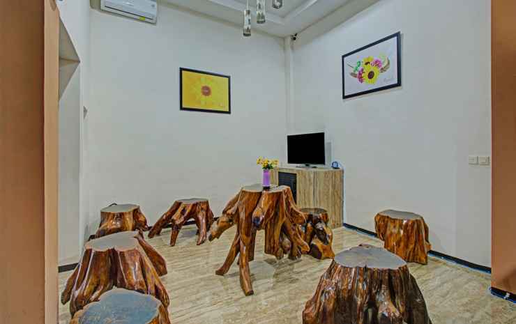 Маланг: OYO 3860 Nirmala Guest House