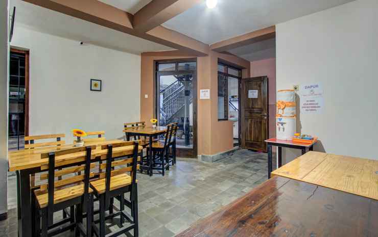 Маланг: OYO 3860 Nirmala Guest House