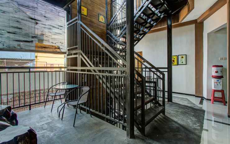 Маланг: OYO 3860 Nirmala Guest House