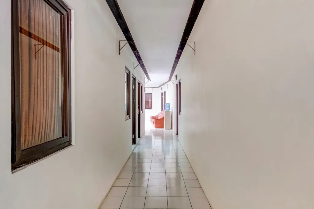 Депок: Super OYO 3878 Graha Hsc Syariah