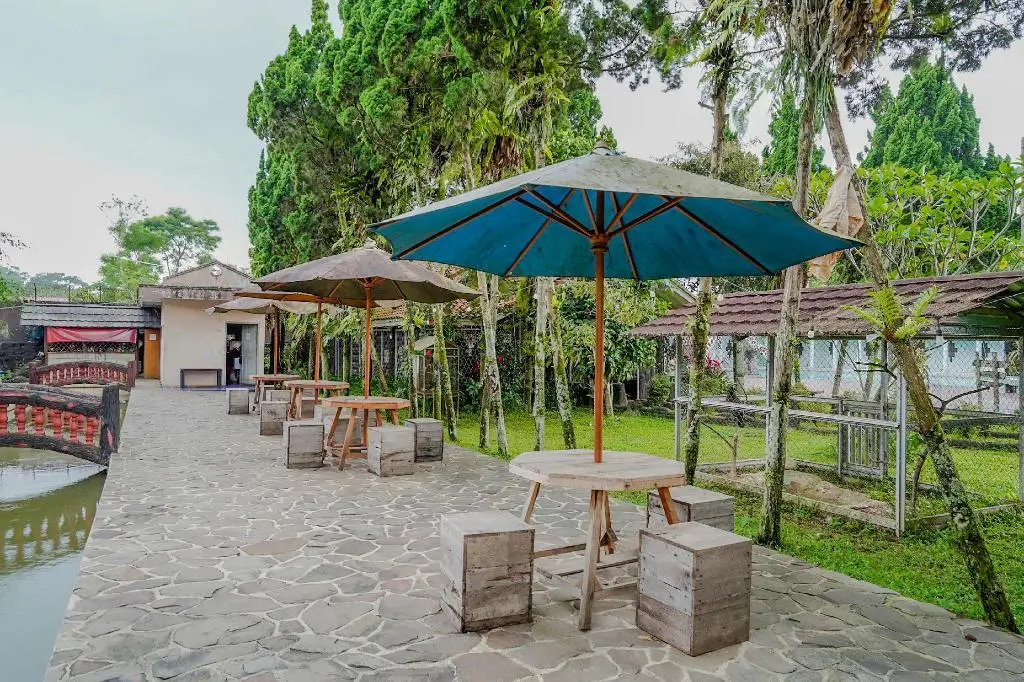 OYO 3889 D'ratna Resort — фото 1