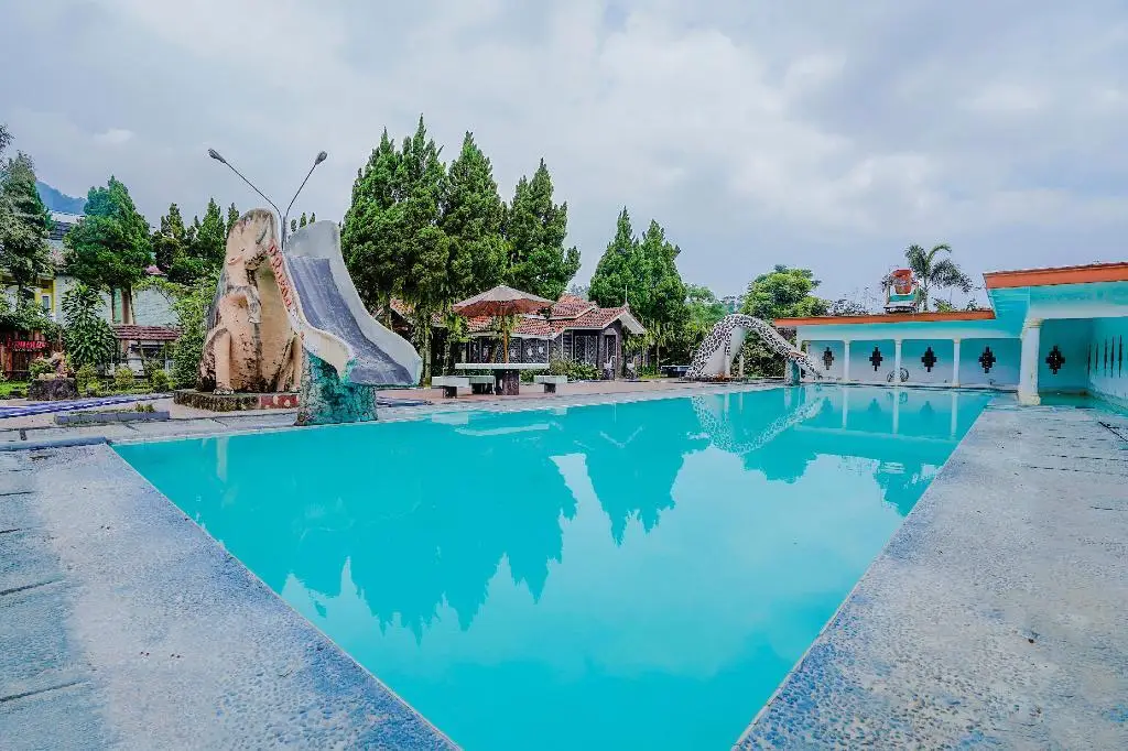 Чианджур: OYO 3889 D'ratna Resort