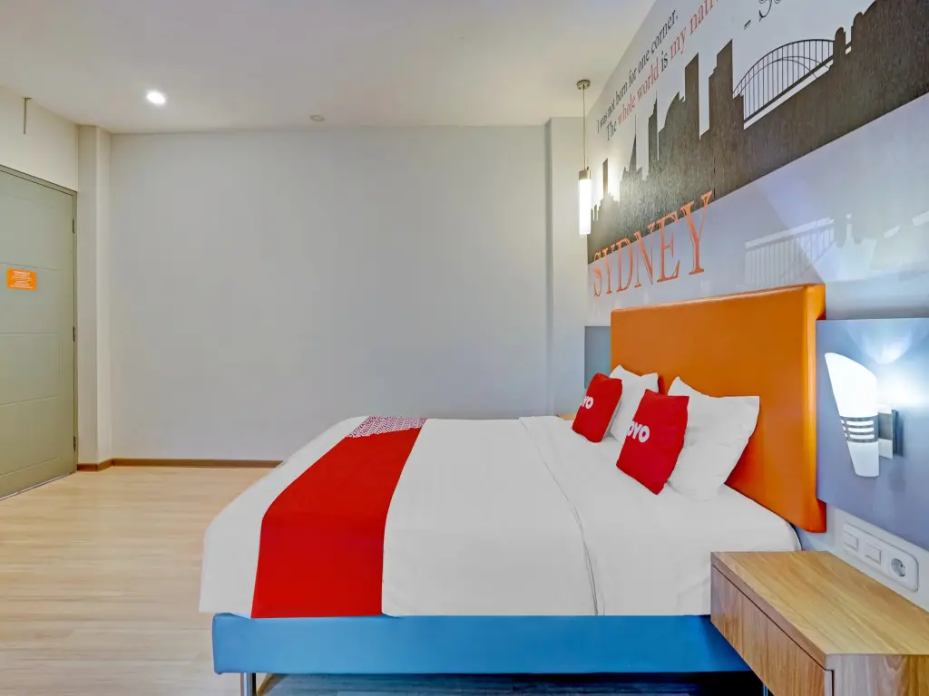Сурабая: Super OYO Capital O 3905 Graha 100 Guest House Syariah