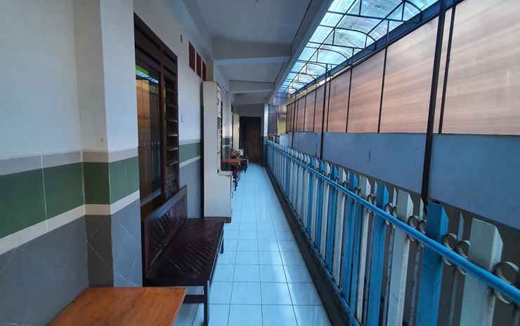 Сидоарджо: Oyo 3895 D'Luck Guesthouse