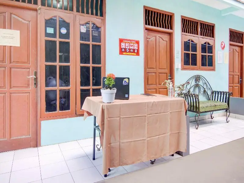 Депок: SPOT ON 3979 Wisma Purimas Syariah